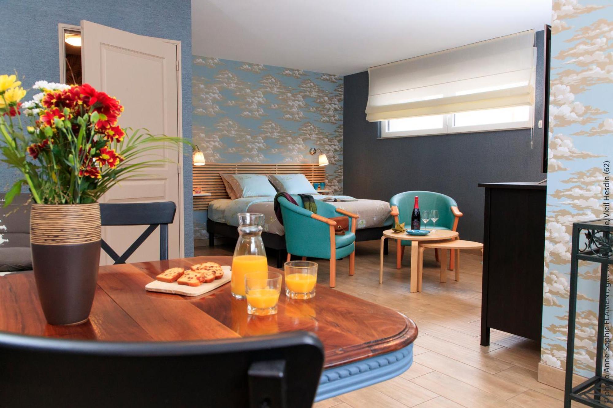 Gite Du Vieux Saule 1 Gite Avec Spa Privatif Pour 2 Personnes 1 Suite Familiale Sans Spa Vieil-Hesdin Exterior photo