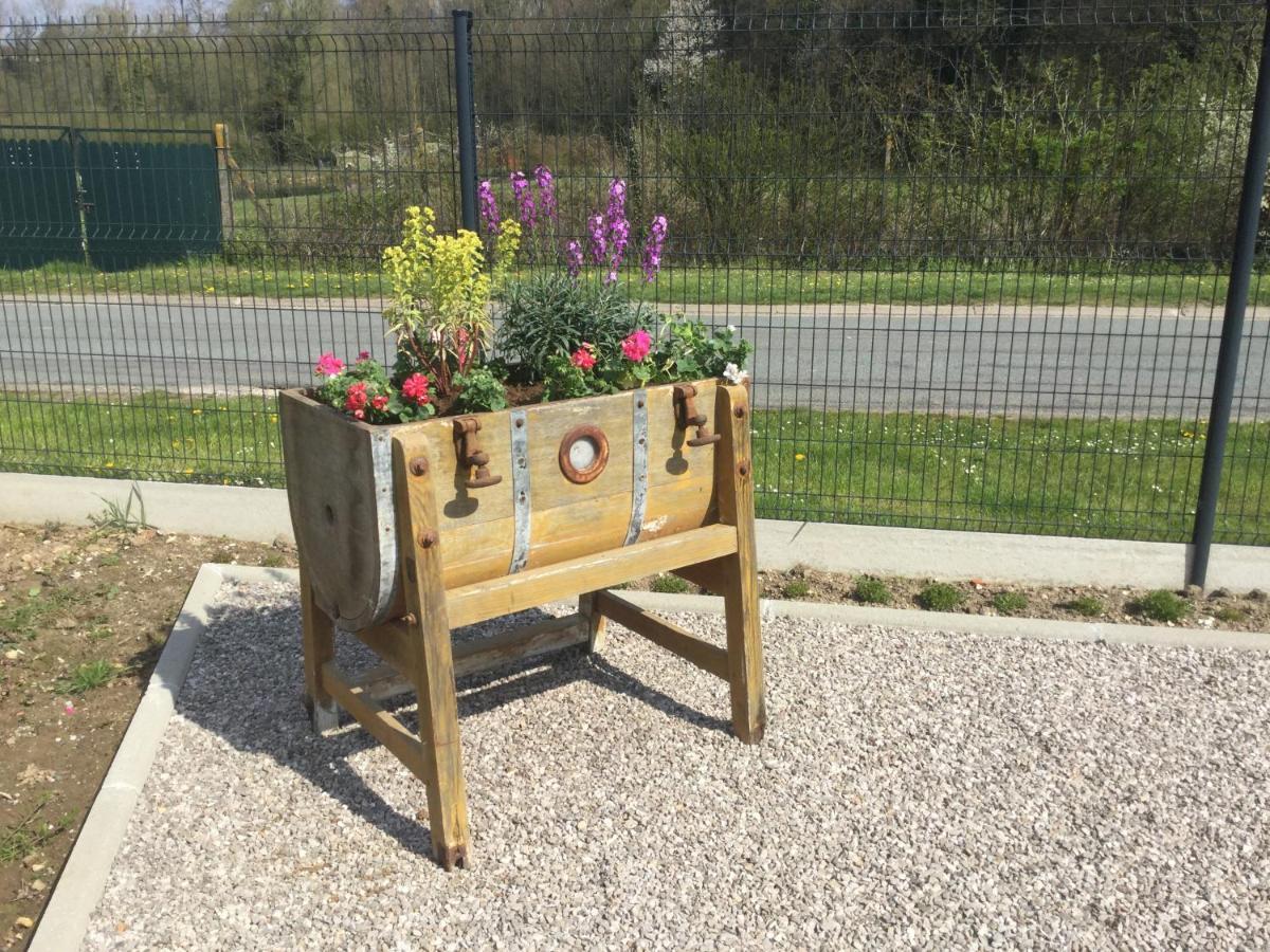 Gite Du Vieux Saule 1 Gite Avec Spa Privatif Pour 2 Personnes 1 Suite Familiale Sans Spa Vieil-Hesdin Exterior photo